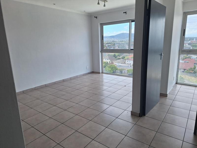 2 Bedroom Property for Sale in Goodwood Central Western Cape